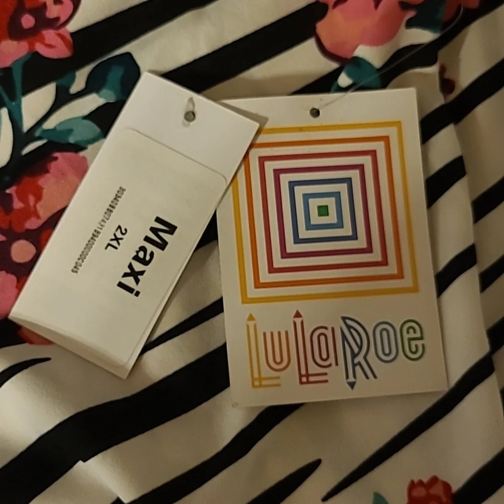 LuLaRoe size 2x  zebra print with pink flowers Maxi skirt - Picture 5 of 7